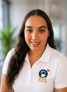 Claudia Castillo — Supervisor